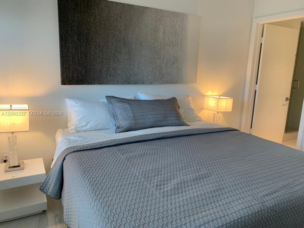 650 NE 32 St, Unit 705, Miami, FL 33137 Photo