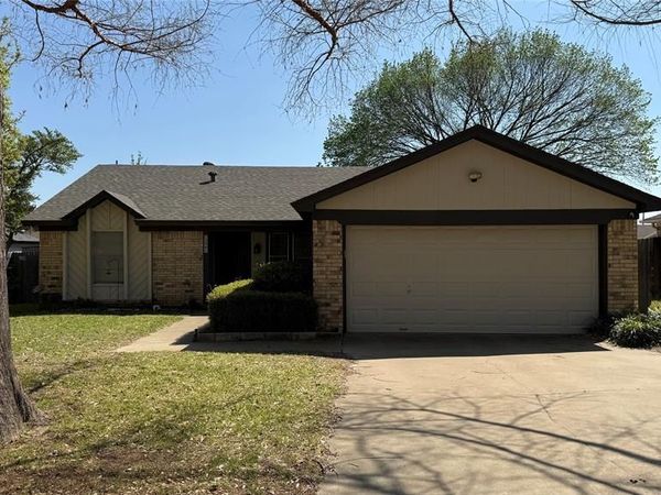 2961 Cripple Creek Trail, Grapevine, TX 76051