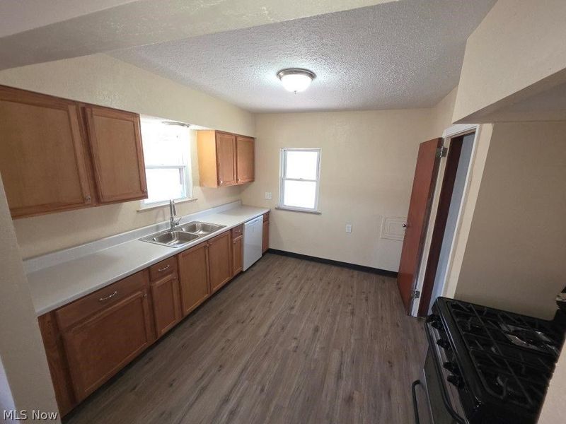 4262 W 62nd Street, Cleveland, OH 44144 Photo 11