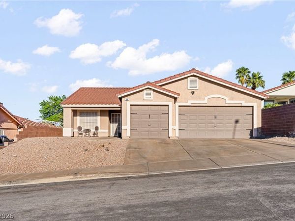 104 Iridescent Street, Henderson, NV 89012