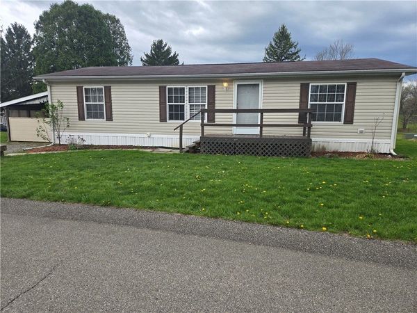 703 Dauphin Dr, Cranberry Twp, PA 16066