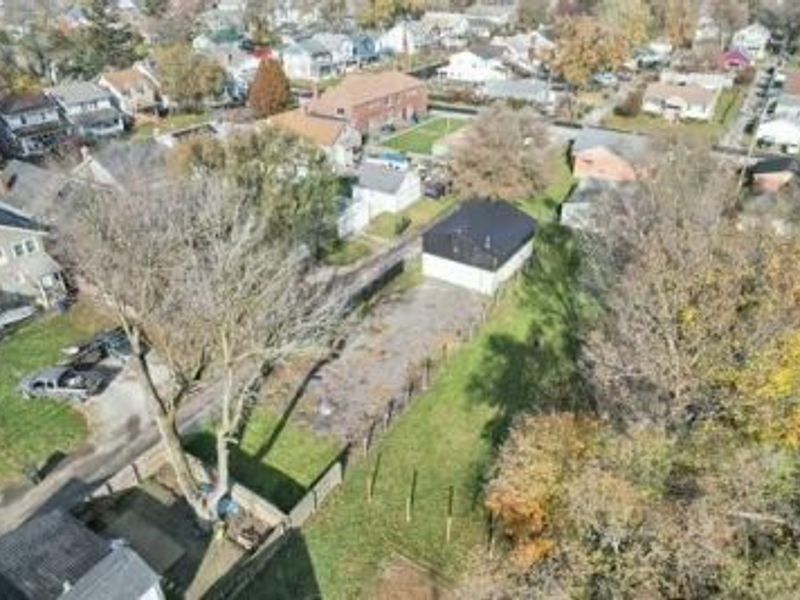 1062 E Deshler Avenue, Columbus, OH 43206 Photo 2