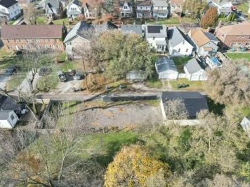 1062 E Deshler Avenue, Columbus, OH 43206 Photo 3