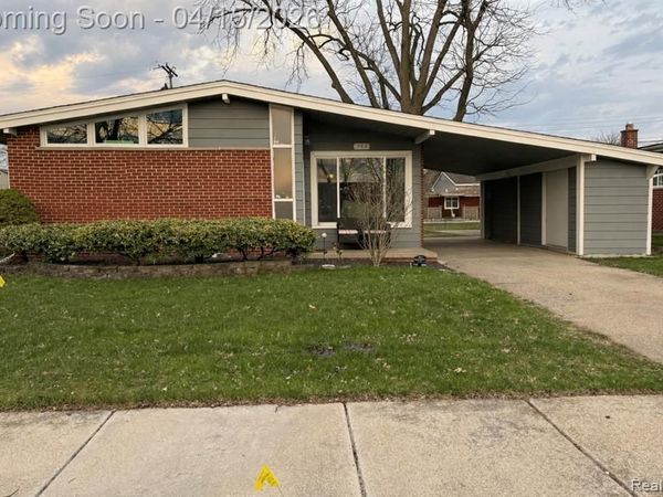 343 S Christine, Westland, MI 48186