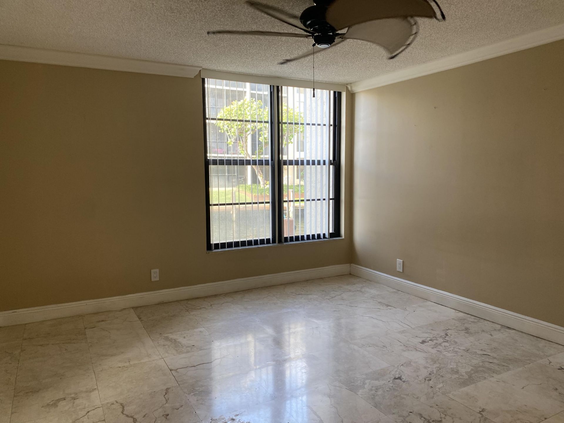 15 Royal Palm Way, Unit #107, Boca Raton, FL 33432 Photo