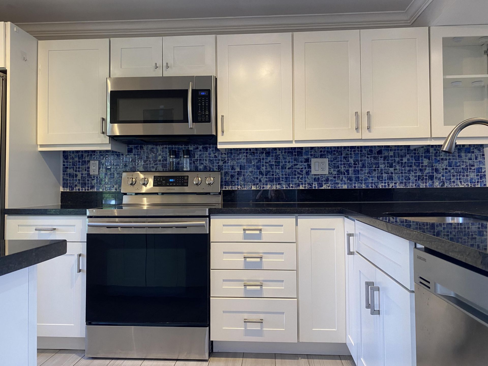 15 Royal Palm Way, Unit #107, Boca Raton, FL 33432 Photo