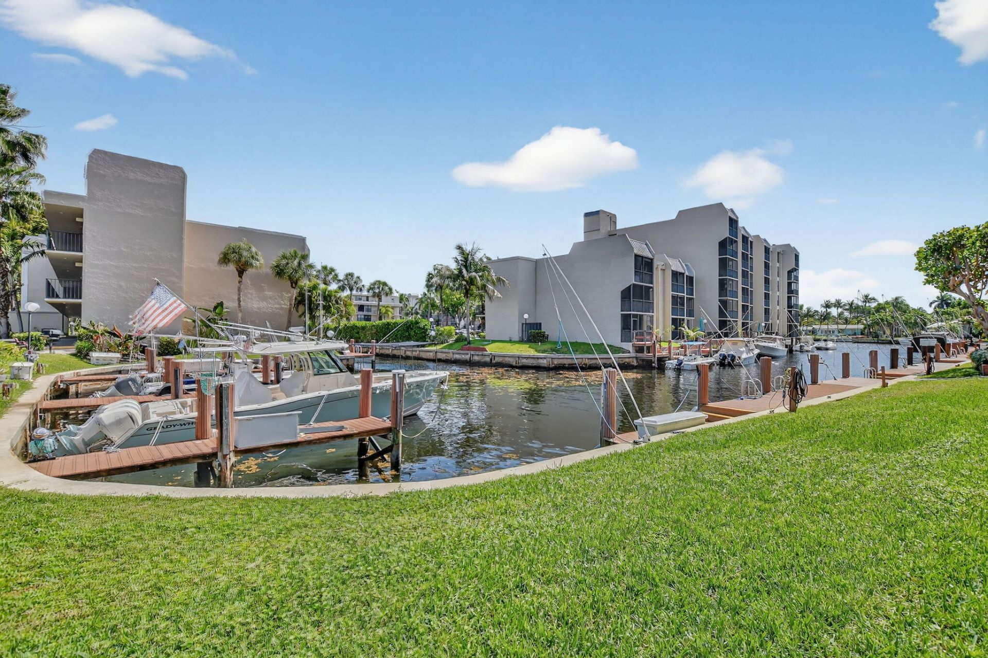 15 Royal Palm Way, Unit #107, Boca Raton, FL 33432 Photo