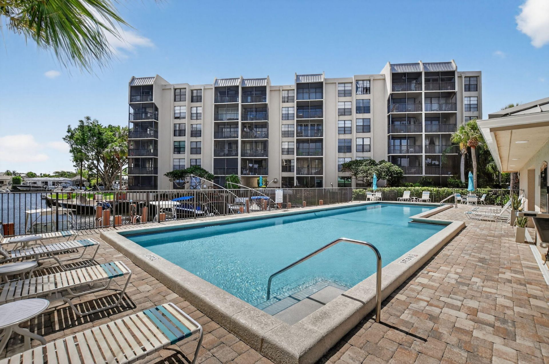 15 Royal Palm Way, Unit #107, Boca Raton, FL 33432 Photo