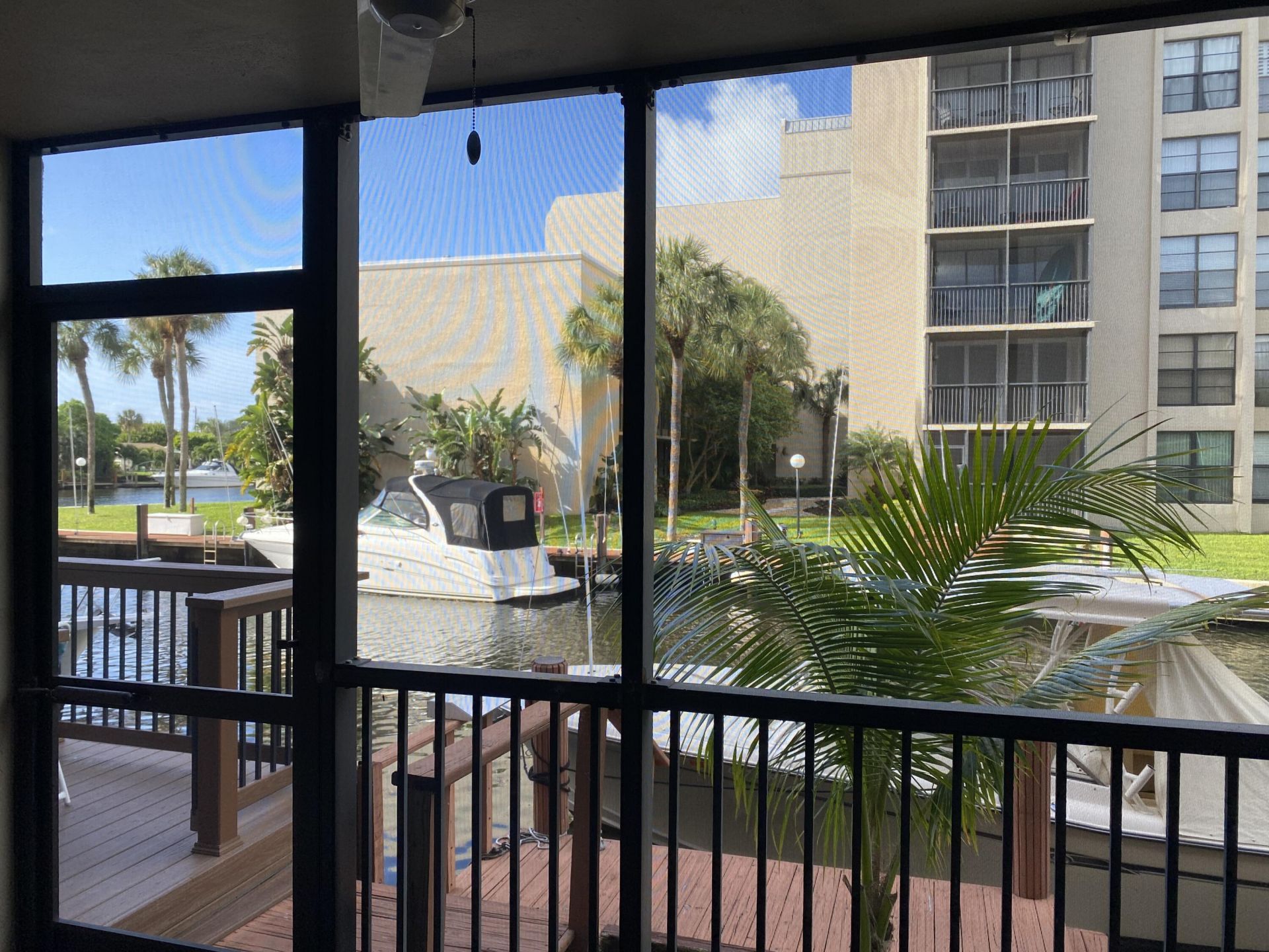 15 Royal Palm Way, Unit #107, Boca Raton, FL 33432 Photo