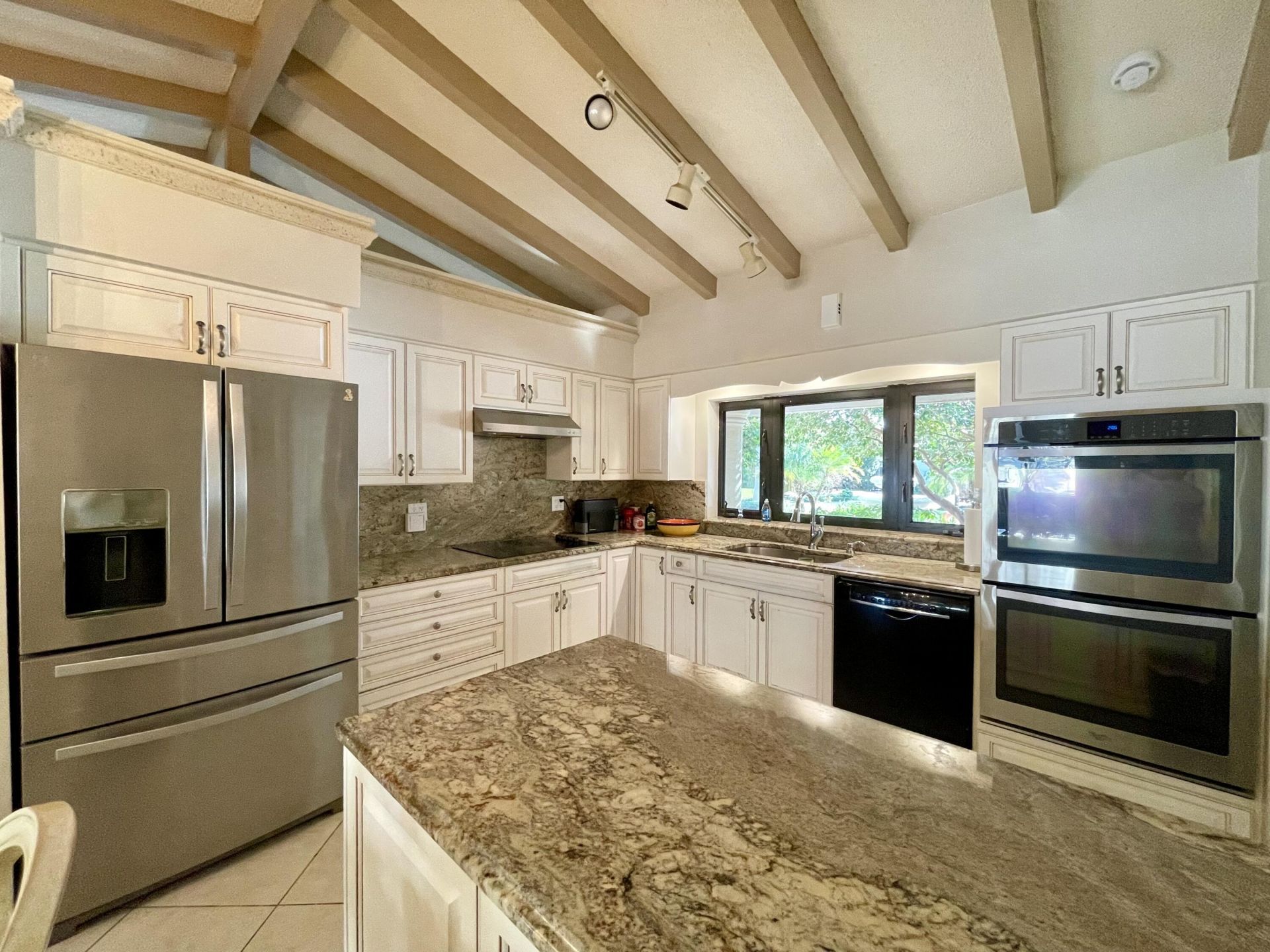 2725 NE 27th Court, Fort Lauderdale, FL 33306 Photo