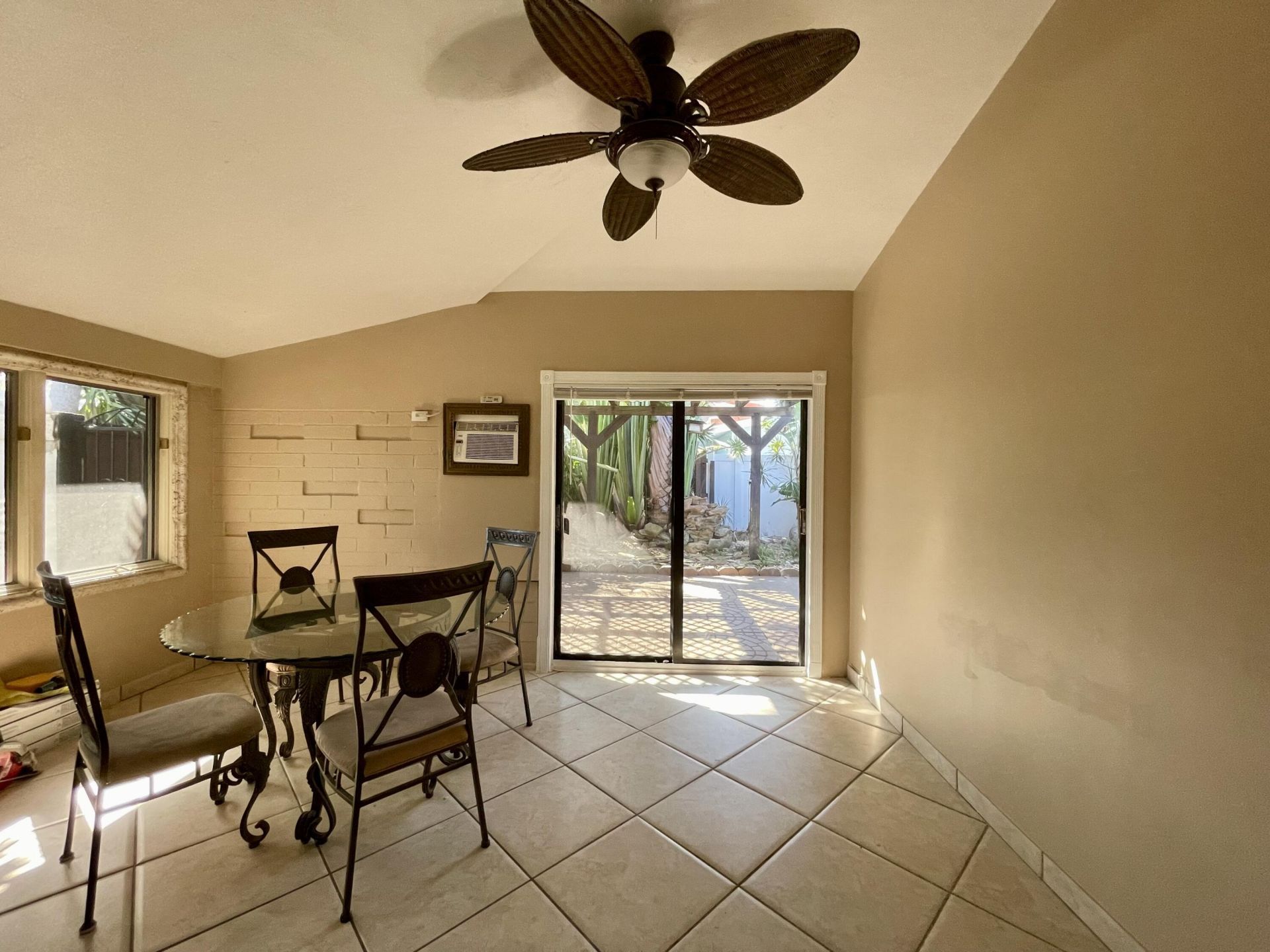 2725 NE 27th Court, Fort Lauderdale, FL 33306 Photo