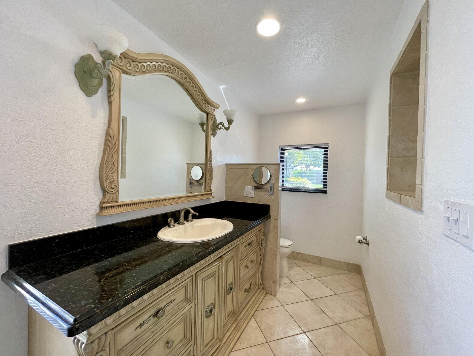 2725 NE 27th Court, Fort Lauderdale, FL 33306 Photo