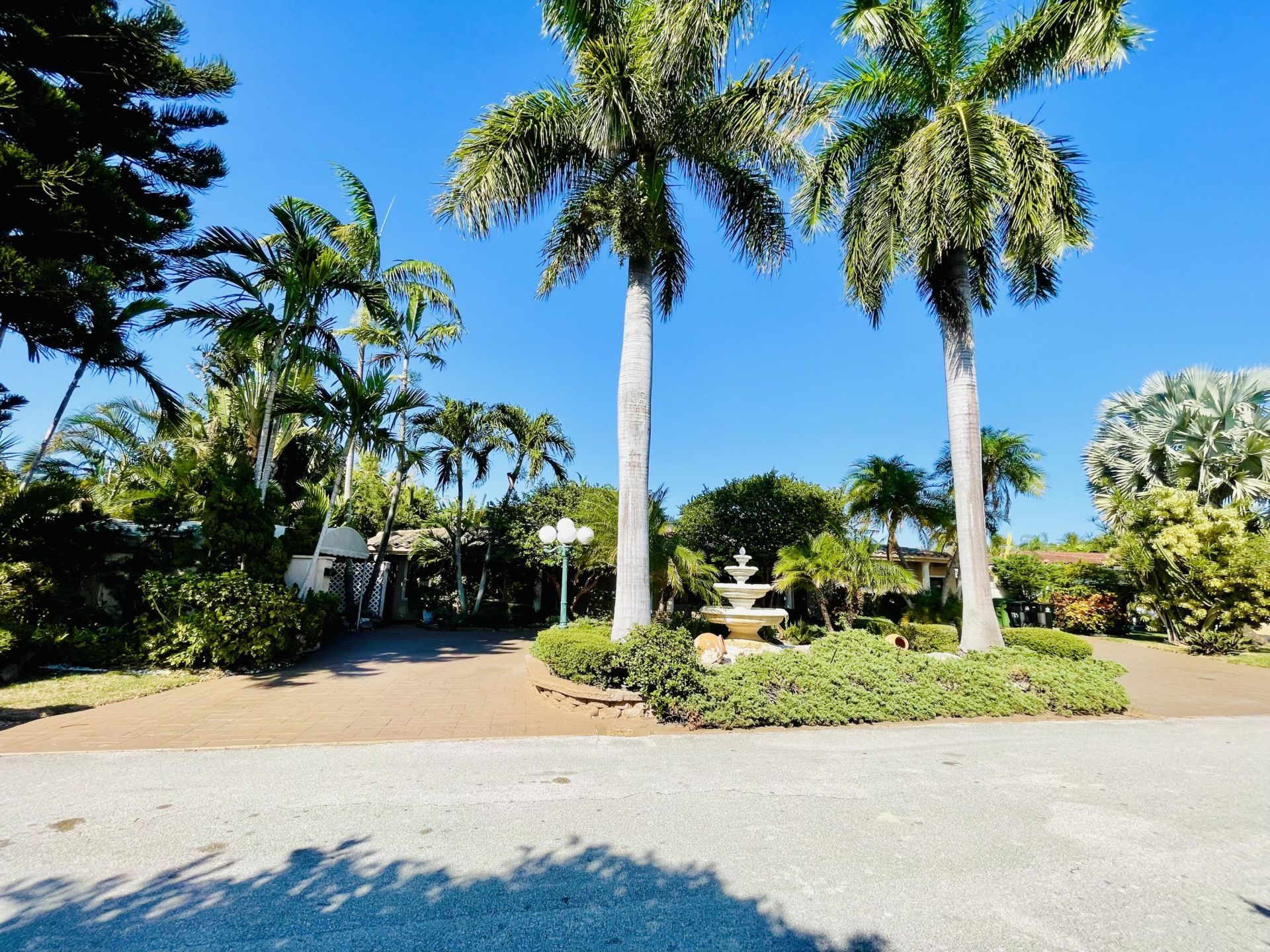 2725 NE 27th Court, Fort Lauderdale, FL 33306 Photo