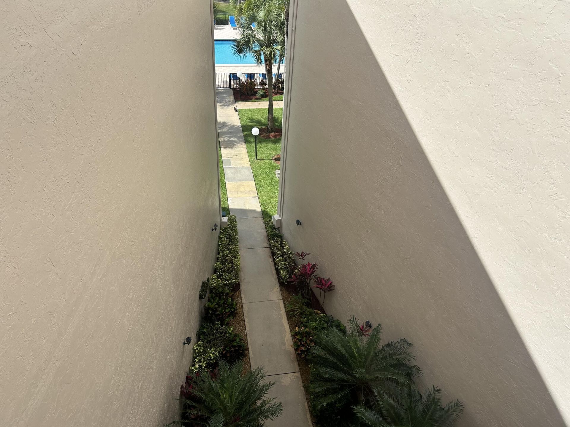 3521 Environ Boulevard, Unit B503, Lauderhill, FL 33319 Photo