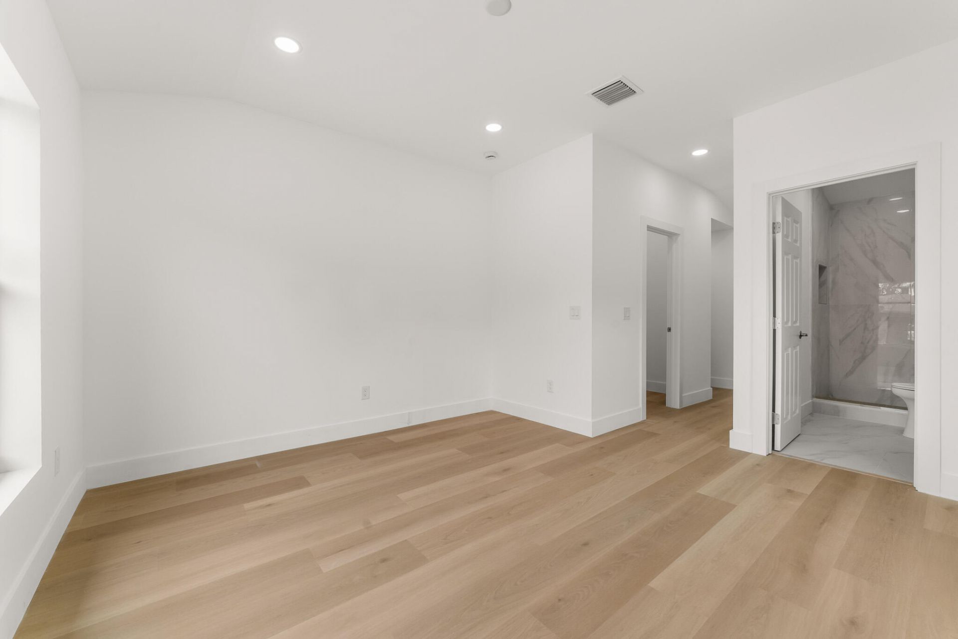 111 W 35th Street, Riviera Beach, FL 33404 Photo