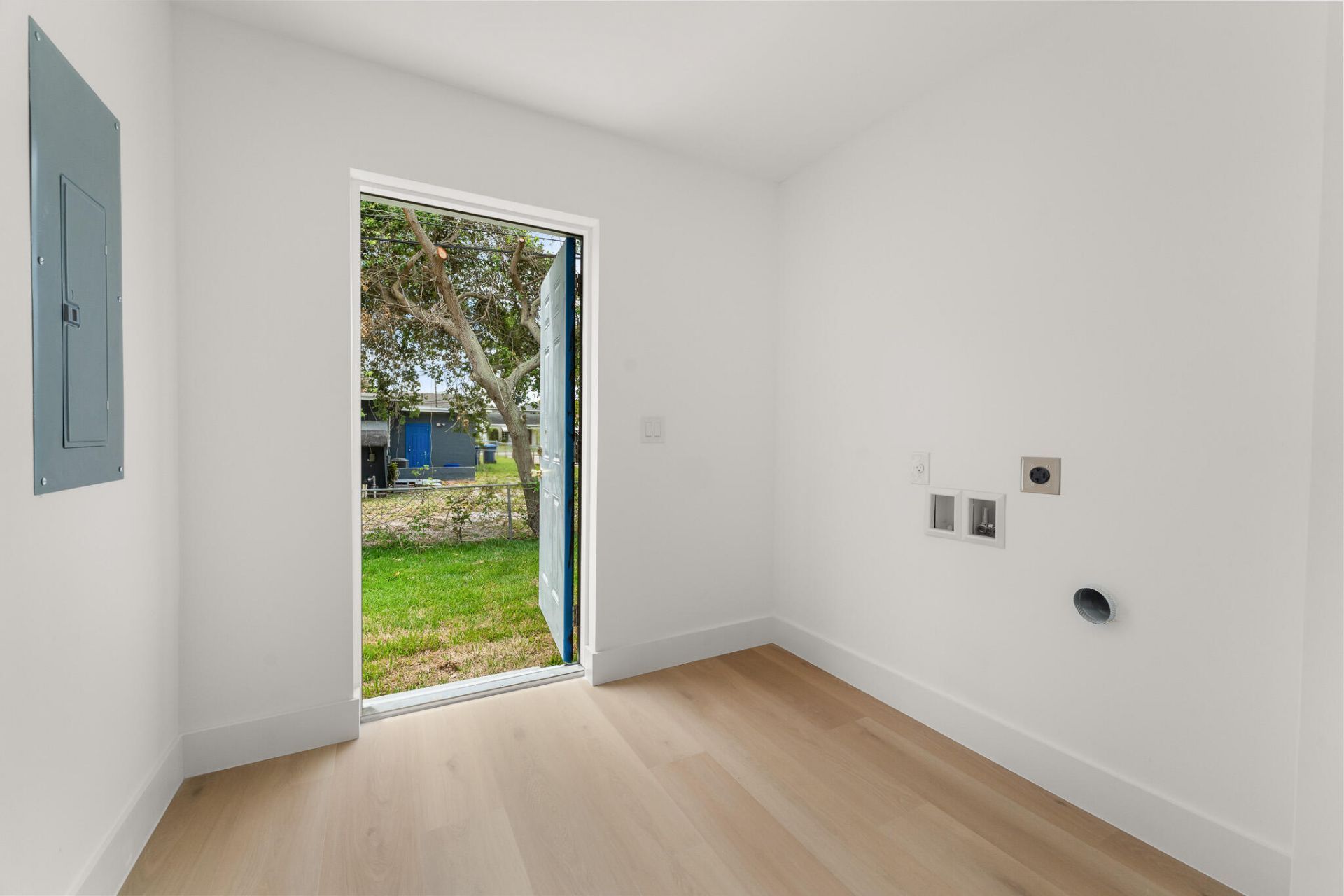 111 W 35th Street, Riviera Beach, FL 33404 Photo