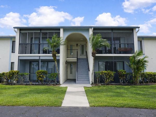 1118 Green Pine Boulevard, Unit B1, West Palm Beach, FL 33409