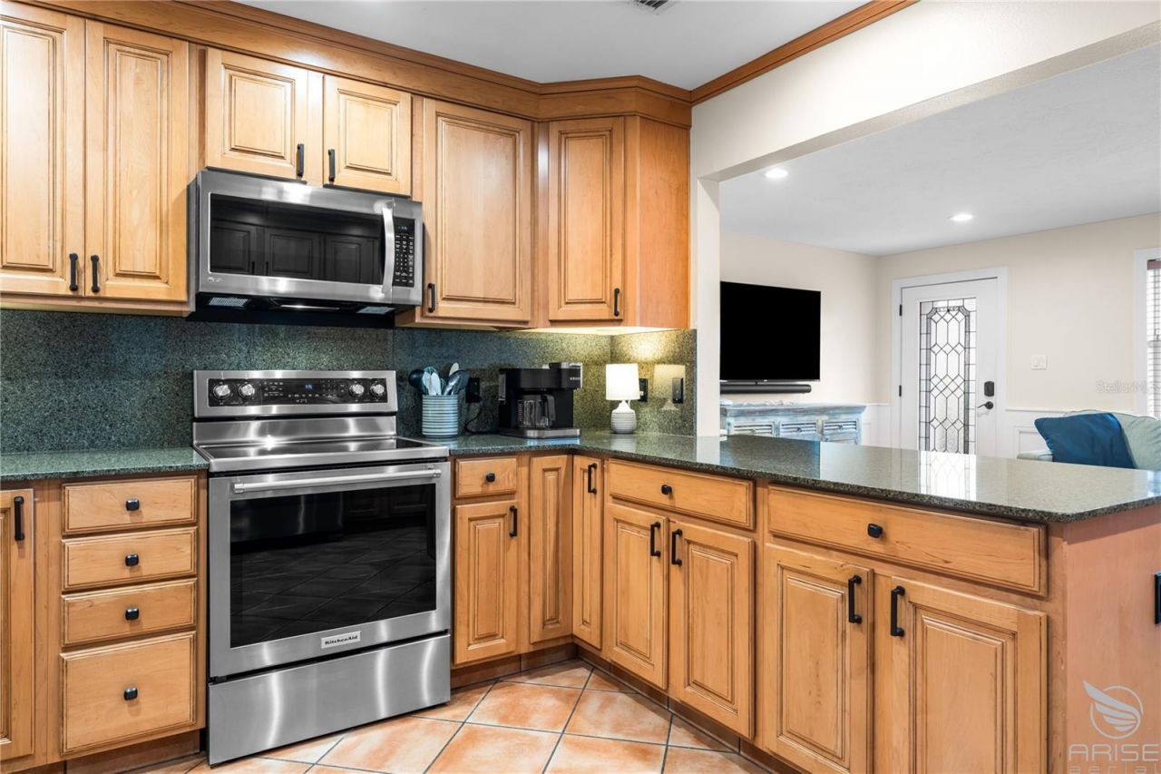 818 Hope Avenue, New Smyrna Beach, FL 32169 Photo