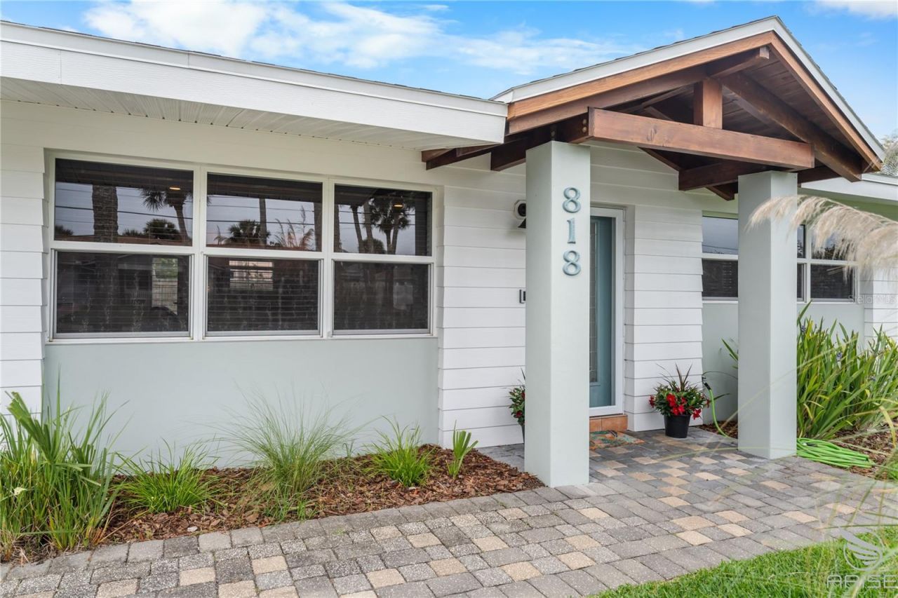 818 Hope Avenue, New Smyrna Beach, FL 32169 Photo