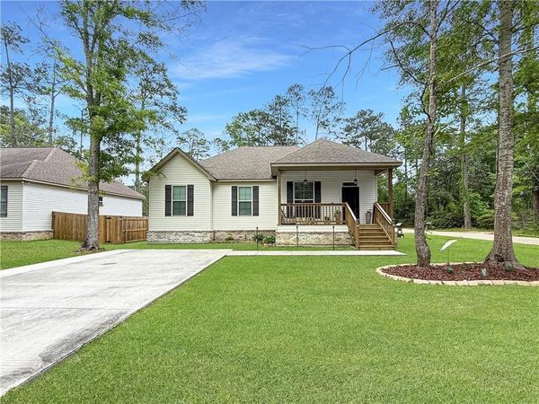 61254 ANCHORAGE Drive, Lacombe, LA 70445