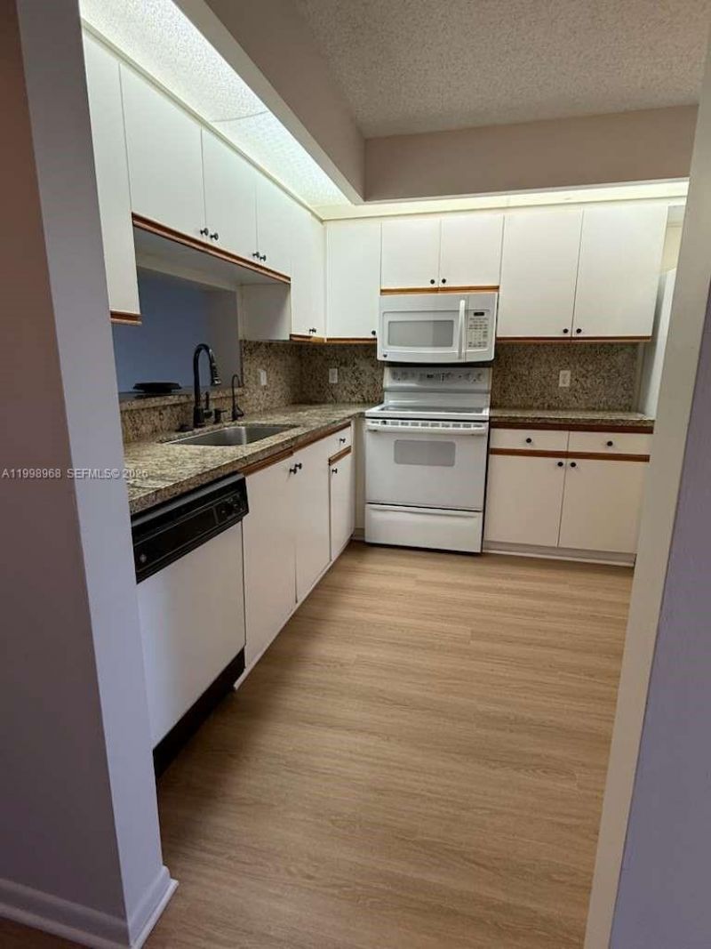 1401 SW 128th Ter, Unit 205H, Pembroke Pines, FL 33027 Photo