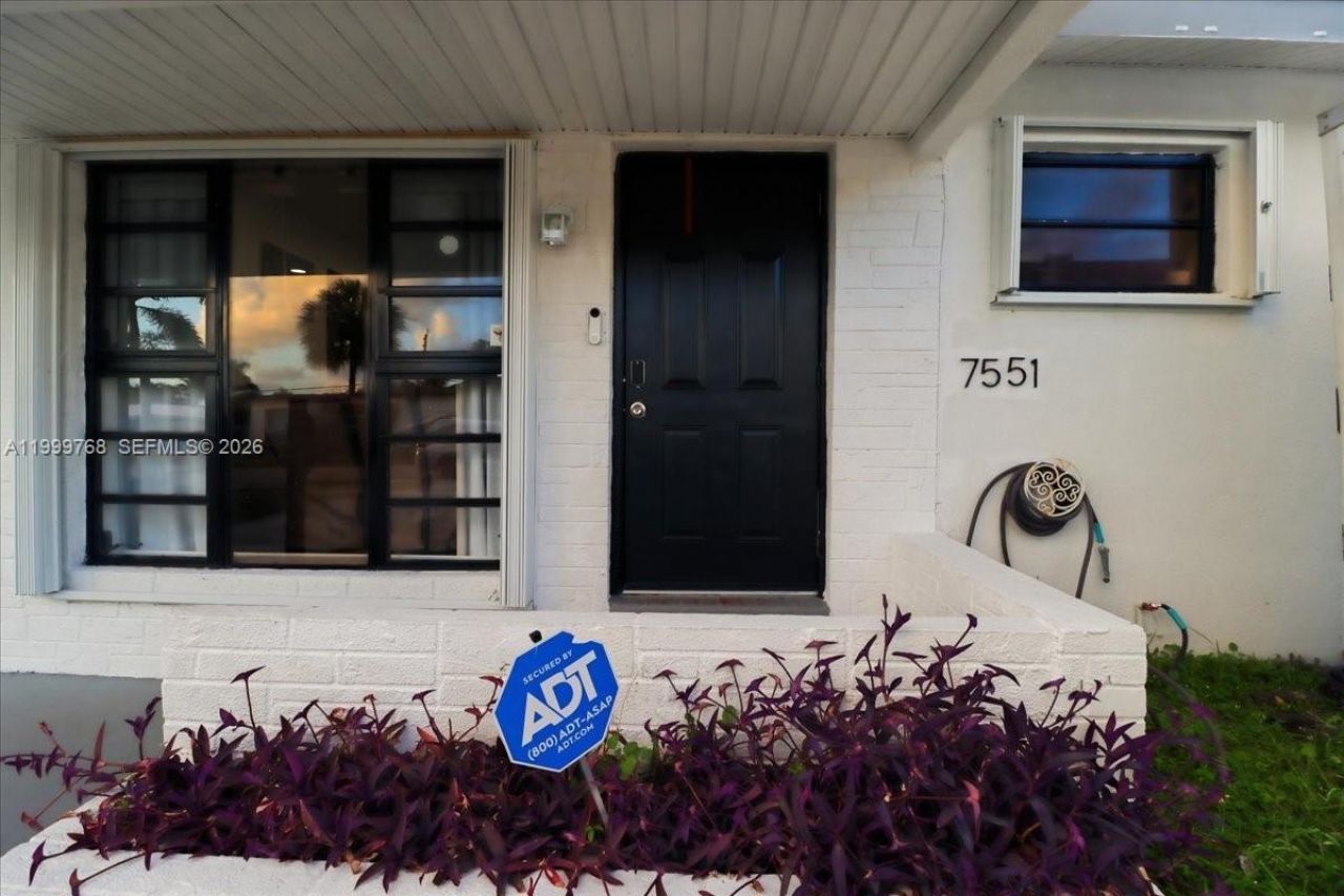 7551 Polk St, Hollywood, FL 33024 Photo