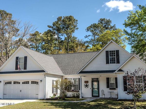 425 N Belvedere Drive, Hampstead, NC 28443