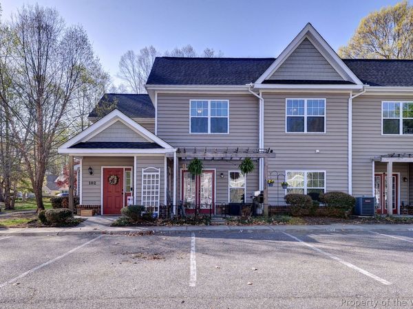 102 Lakeview Cove, Smithfield, VA 23430