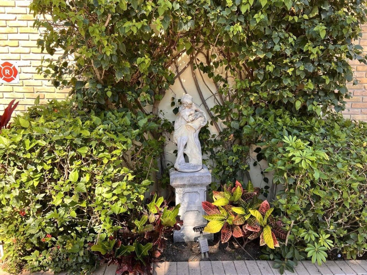 5580 W Tamberlane Circle, Unit 235, Palm Beach Gardens, FL 33418 Photo