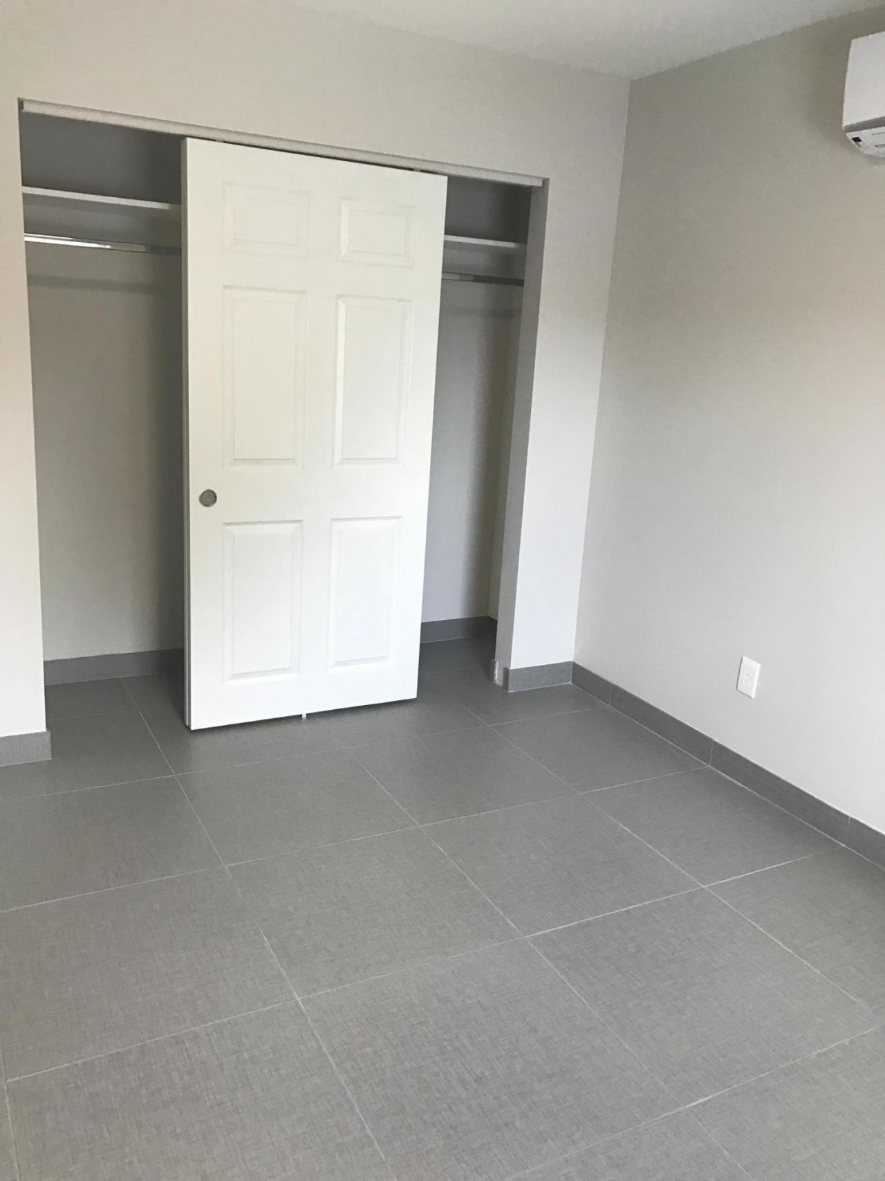 142 SW 8th Avenue, Unit Apt D, Delray Beach, FL 33444 Photo