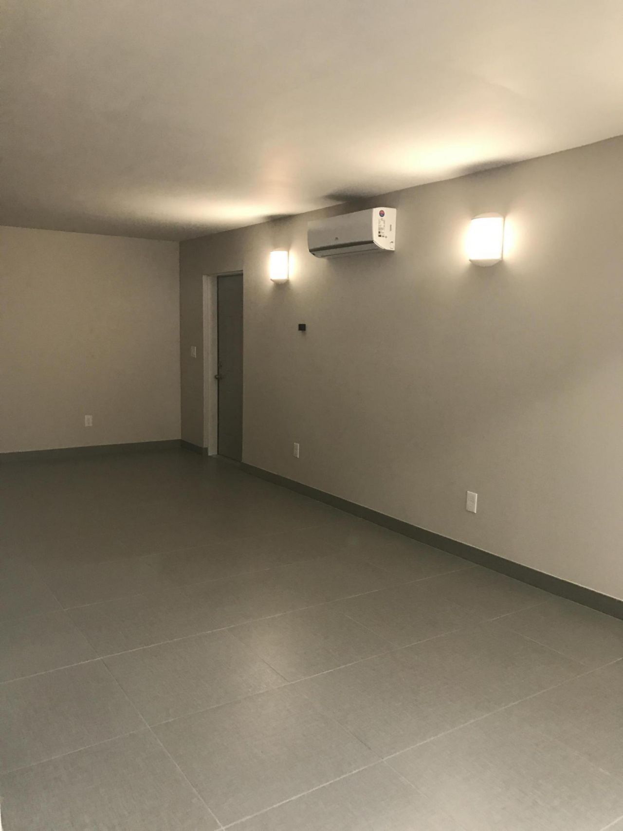 142 SW 8th Avenue, Unit Apt D, Delray Beach, FL 33444 Photo
