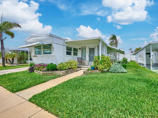 4300 SE Saint Lucie Boulevard, Unit 123, Stuart, FL 34997