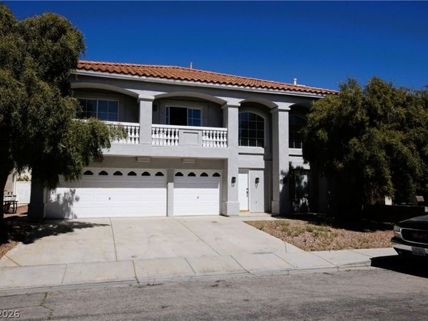 554 Campus Oaks Court, Las Vegas, NV 89183