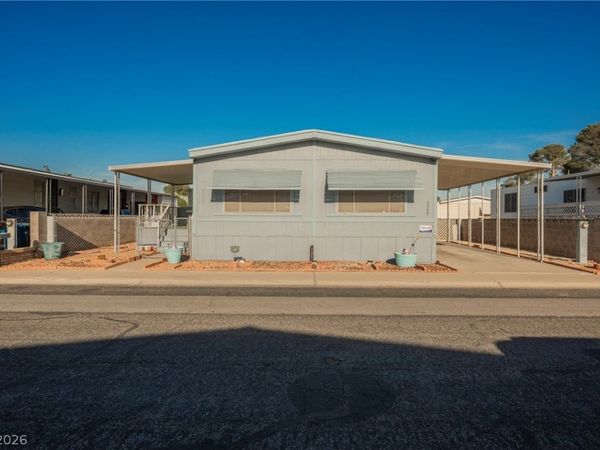 3560 Haleakala Drive , Las Vegas, NV 89122