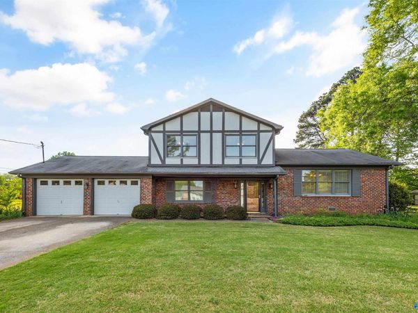 1928 Edenton Drive SW, Huntsville, AL 35803