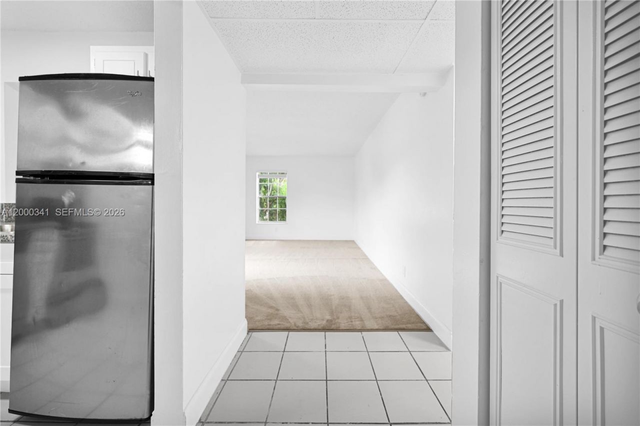 7550 Stirling Rd, Unit V111, Davie, FL 33024 Photo