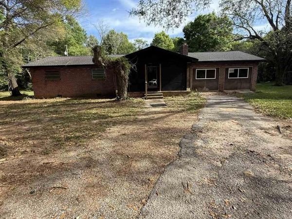 123 Hancock Ln, Pensacola, FL 32503