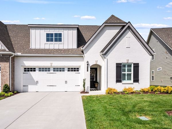 2405 Laurelstone Dr , Murfreesboro, TN 37130