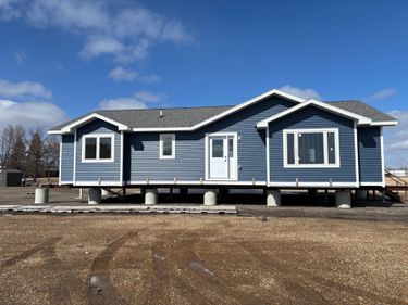 0000 4th Avenue NE, East Grand Forks, MN 56721