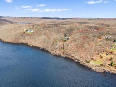 Canaan Cir, South Salem, NY 10590