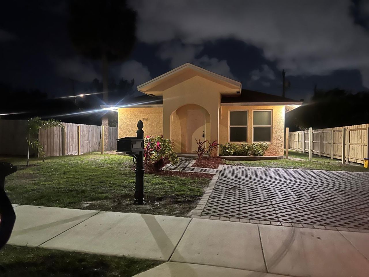 962 29th Street, West Palm Beach, FL 33407 Photo