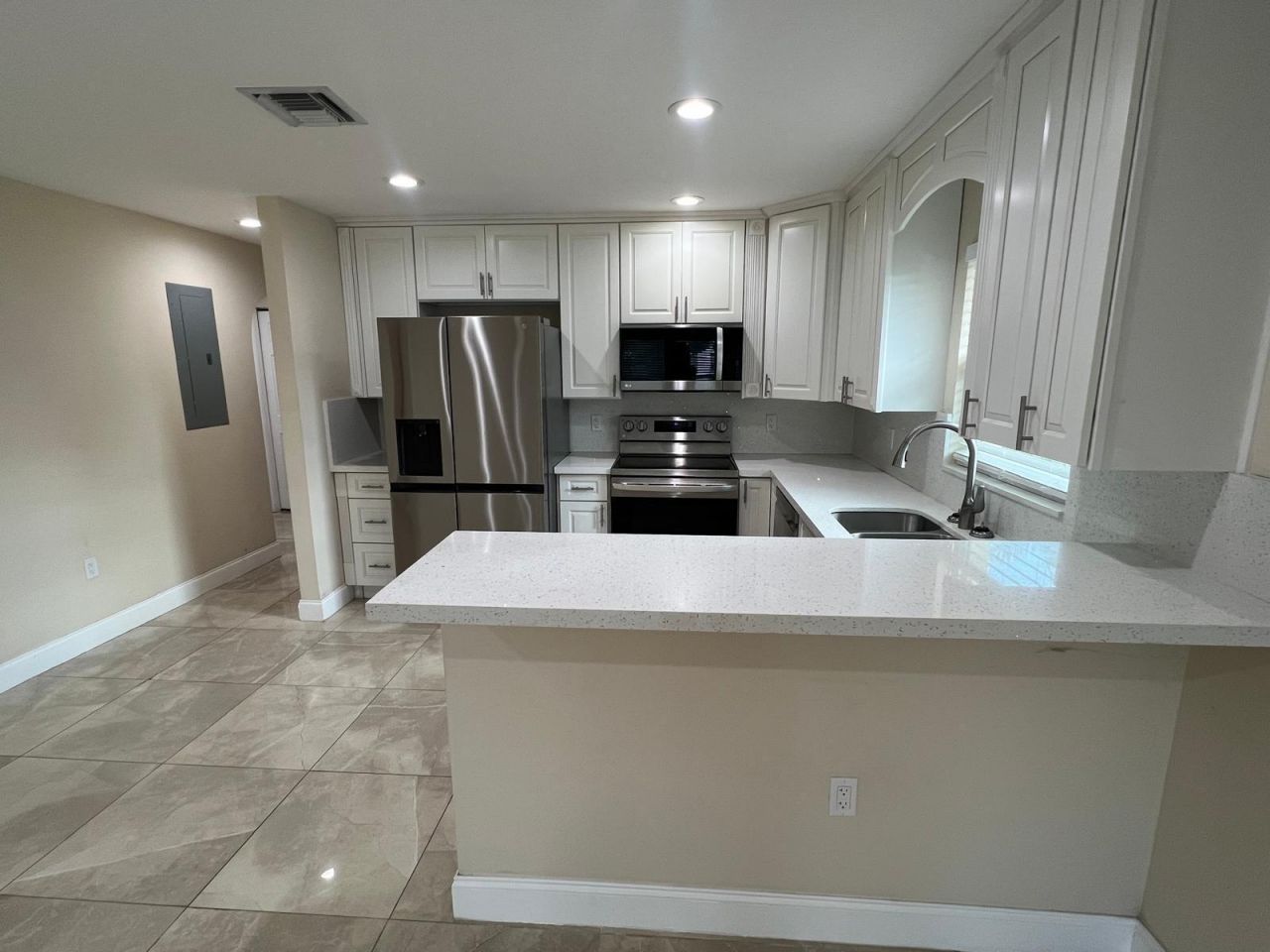 962 29th Street, West Palm Beach, FL 33407 Photo