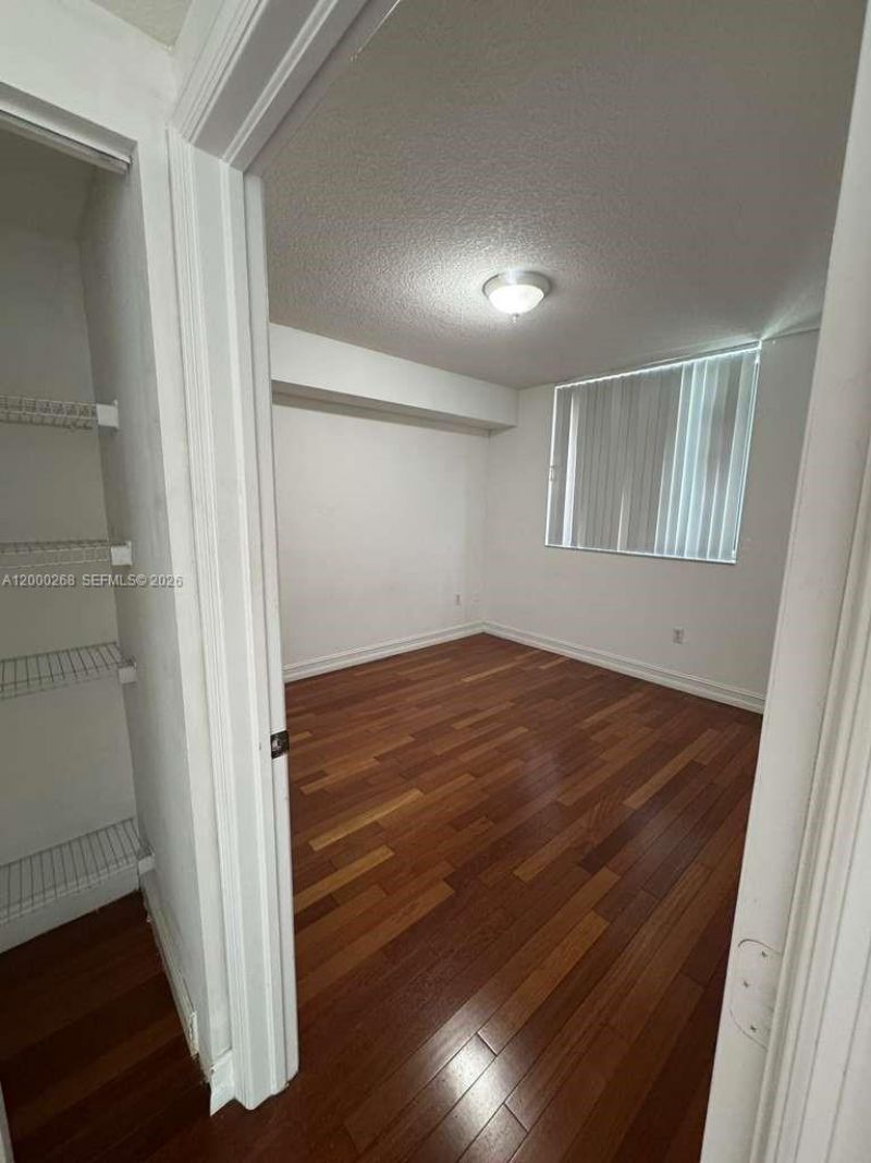 4242 NW 2nd St, Unit 1606, Miami, FL 33126 Photo