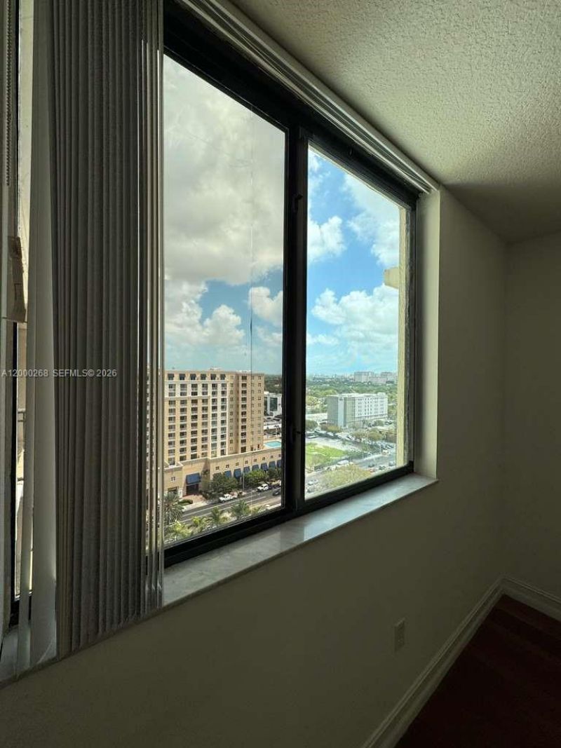 4242 NW 2nd St, Unit 1606, Miami, FL 33126 Photo