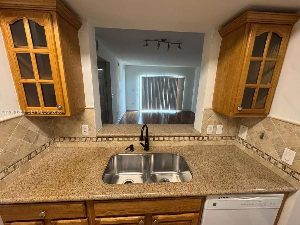 4242 NW 2nd St, Unit 1606, Miami, FL 33126 Photo