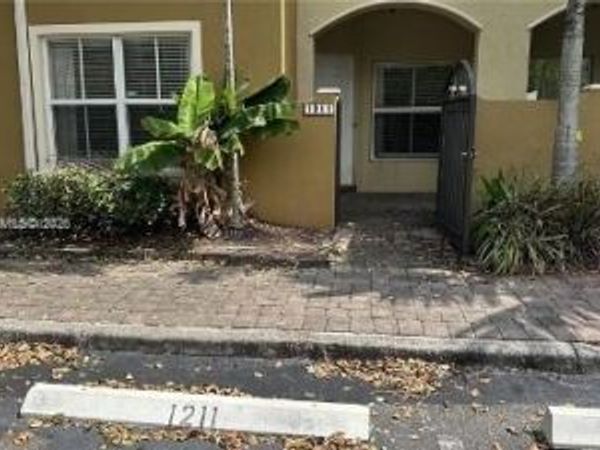 2851 W Prospect Rd , Unit 1211, Tamarac, FL 33309