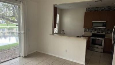 2851 W Prospect Rd, Unit 1211, Tamarac, FL 33309 Photo