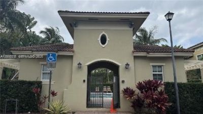 2851 W Prospect Rd, Unit 1211, Tamarac, FL 33309 Photo