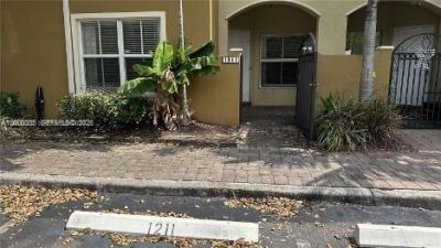2851 W Prospect Rd, Unit 1211, Tamarac, FL 33309 Photo