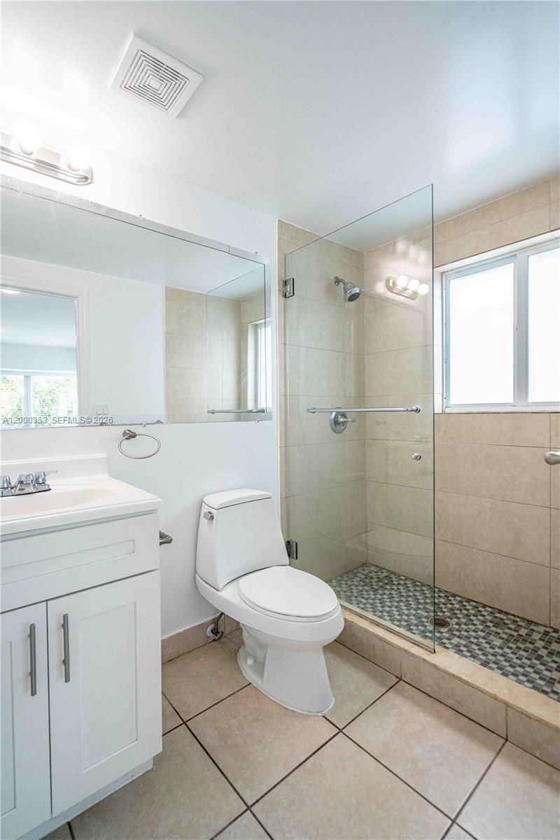 6971 Carlyle Ave, Unit 108, Miami Beach, FL 33141 Photo